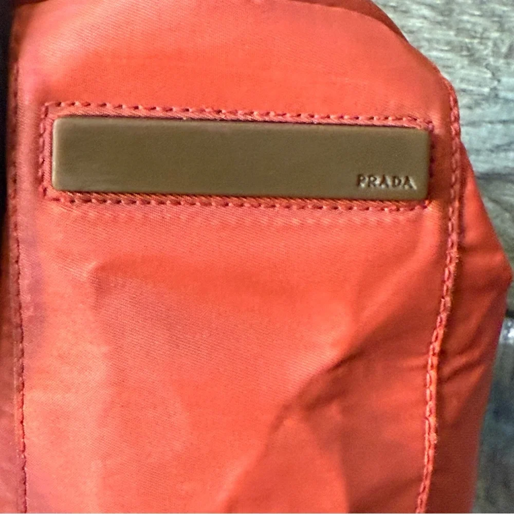 🔥PRADA VINTAGE TESSUTO  RED/ CORAL COLOR NYLON SHOULDER BAG 🔥 - Picture 10 of 16